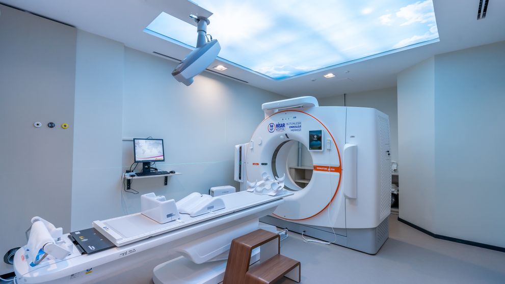 ​Dr Gorkem Turrkan, despre tratamentul revoluționar în afecțiuni oncologice: ”Se folosește și în metastaze întinse”