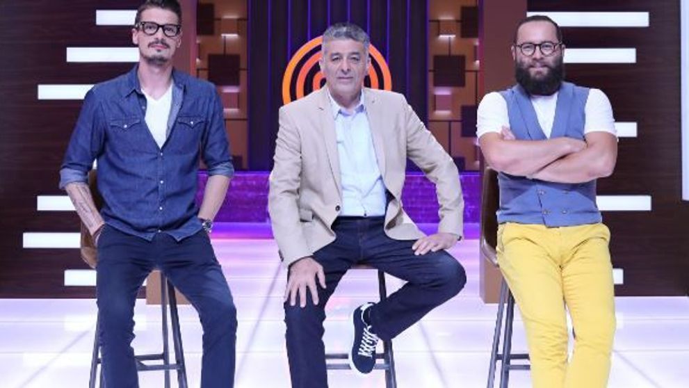 Chef Hadad, Chef Silviu Chelaru și Cosmin Tudoran mai au doar câteva șorțuri MasterChef pentru concurenți