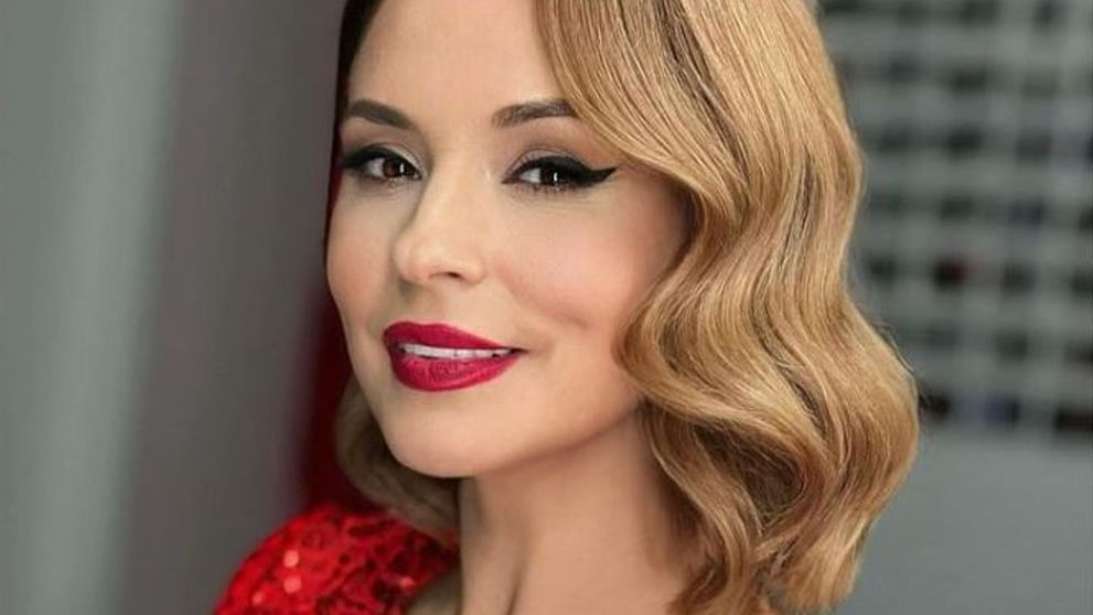 Andreea Marin, splendidă în roșu! Fanii nu au mai contenit cu laudele: „Nu degeaba îți spune toată lumea Zâna!”