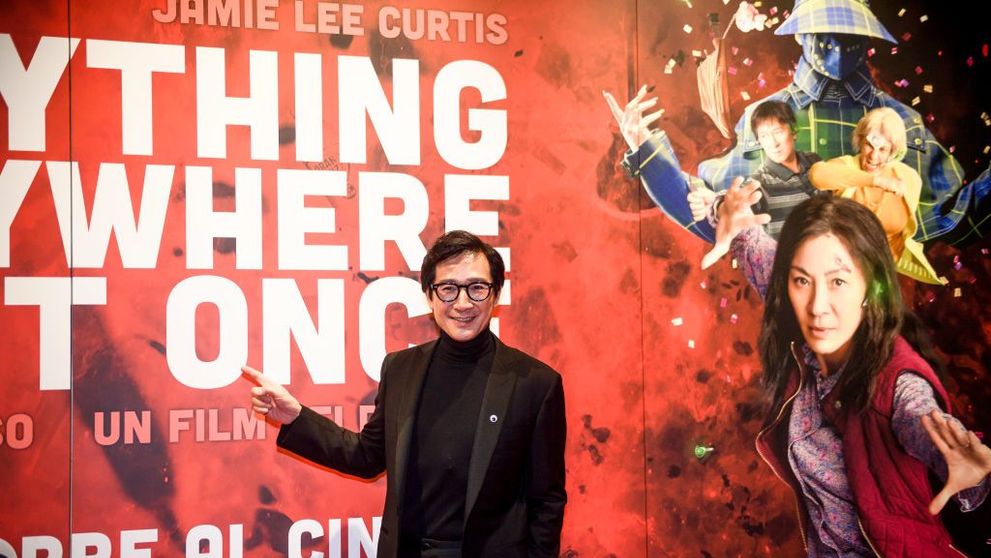 De ce este atât de lăudat „Everything Everywhere All at Once”, filmul cu cele mai multe nominalizări la Oscar 2023