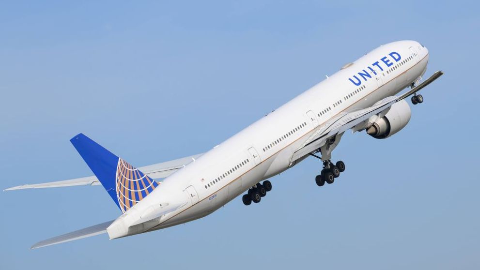 Caz uluitor! Un avion cu 257 de pasageri la bord s-a întors din drum pentru că pilotul și-a uitat pașaportul