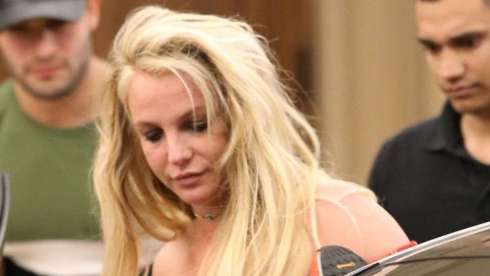 Cum arată Britney Spears după trei săptămâni petrecute la psihiatrie (FOTO)