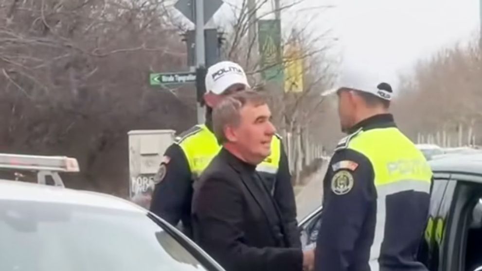 Surpriză în trafic! Gică Hagi, tras pe dreapta de polițiștii din București. Ce 