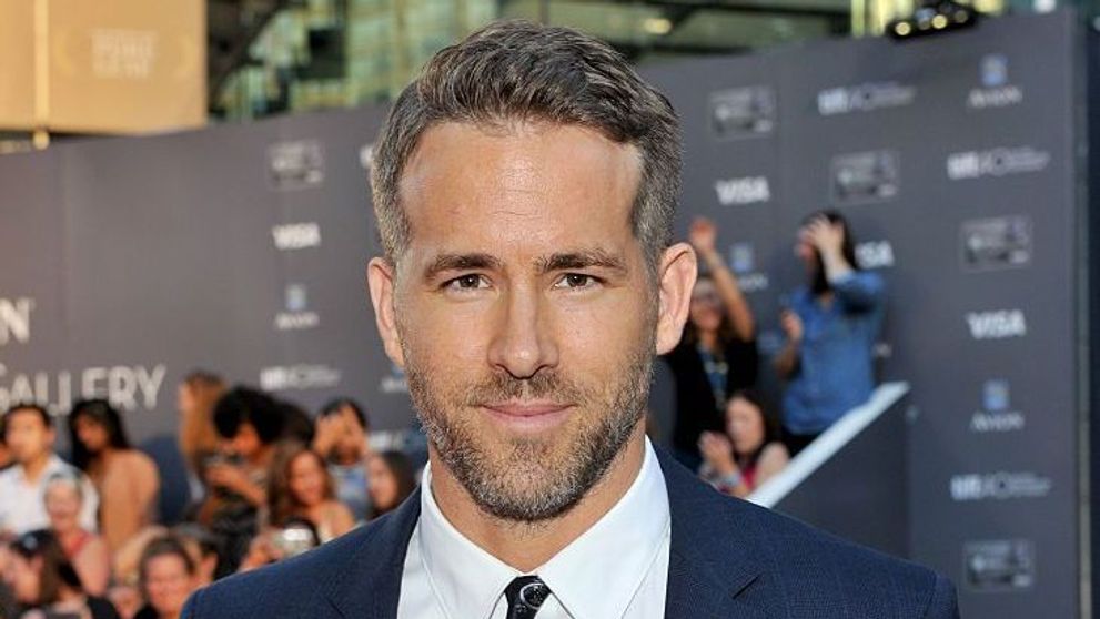Ryan Reynolds, cu pătrățelele la vedere. Care este secretul unui corp de supererou