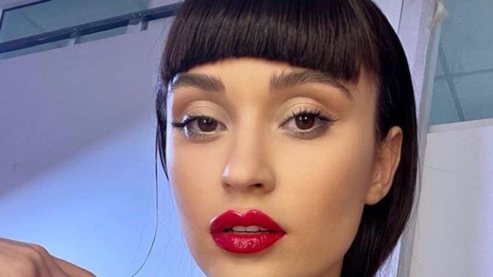 Irina Rimes cântă despre dragostea pasională. Cum apare cântăreața în videoclipul piesei „Navsegda”