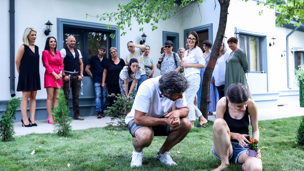 VIDEO Schimbarea care le place. Cum arată acum casa în care locuiesc Liuba și Alexandra Iacoblev