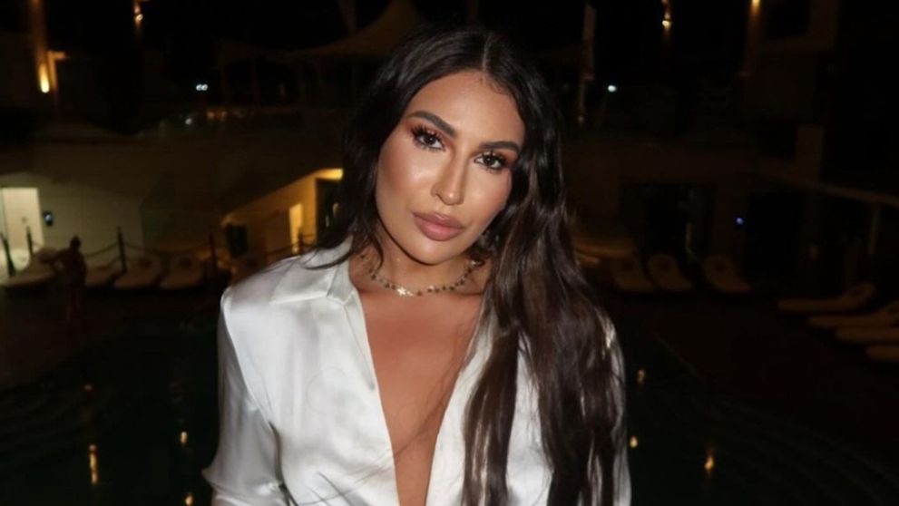 Anamaria Prodan i-a cumpărat fiice sale o mașină de lux. Sarah Prodan s-a lăudat cu bijuteria pe patru roți: „Mulțumesc!”