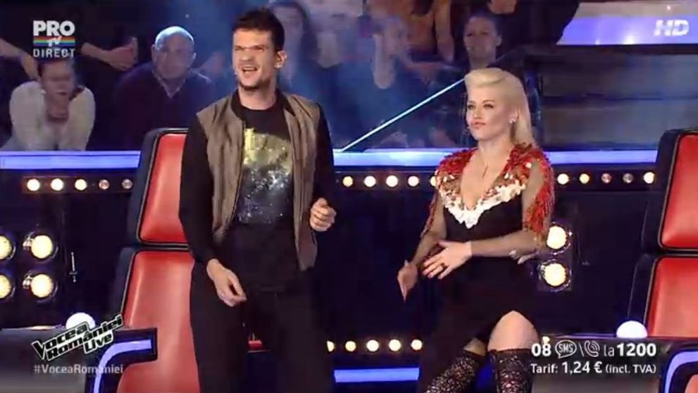 A deschis show-ul cu o piesa care a ridicat publicul in picioare. Pavel Bartos: 
