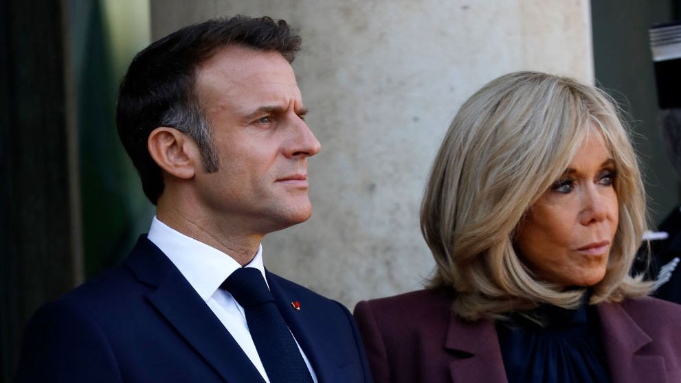 Ce a povestit o fostă colegă de clasă a lui Emmanuel Macron despre relația lui cu Brigitte. „Părinții i-au cerut să stea departe de fiul lor”