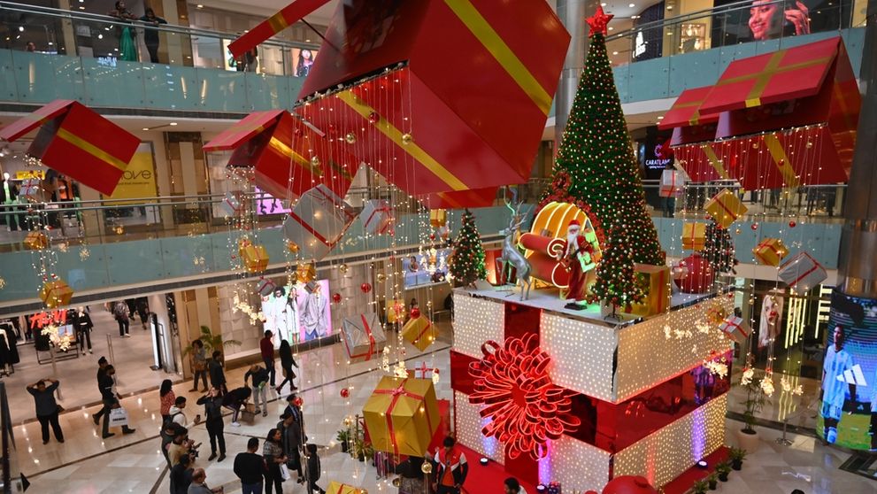 Ce program au mall-urile de Crăciun. Orarul centrelor comerciale din București pe 24, 25 și 26 decembrie 2024