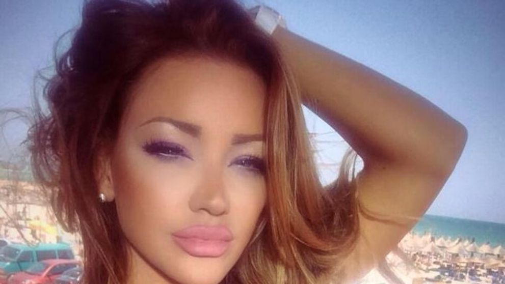 Bianca Dragusanu, schimbare de look pe placul fanilor. Este cea mai indrazneata ipostaza in care s-a fotografiat