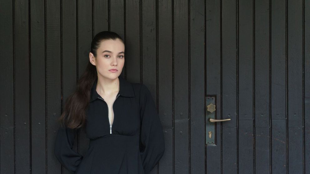 Cine este Ioana Brumar și ce spune despre rolul ei din serialul „Groapa”: „E genul acela de fată care ar face orice pentru iubire”