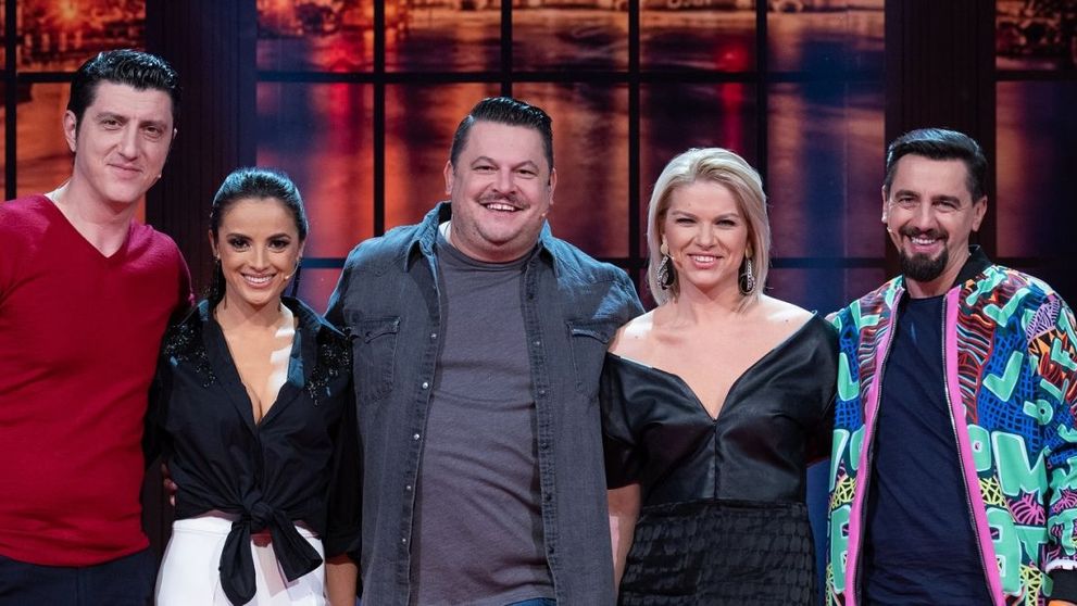 Împart același studio de știri, dar diseară vor fi adversare! Andreea Marinescu și Ramona Păun se luptă Pe Bune?!
