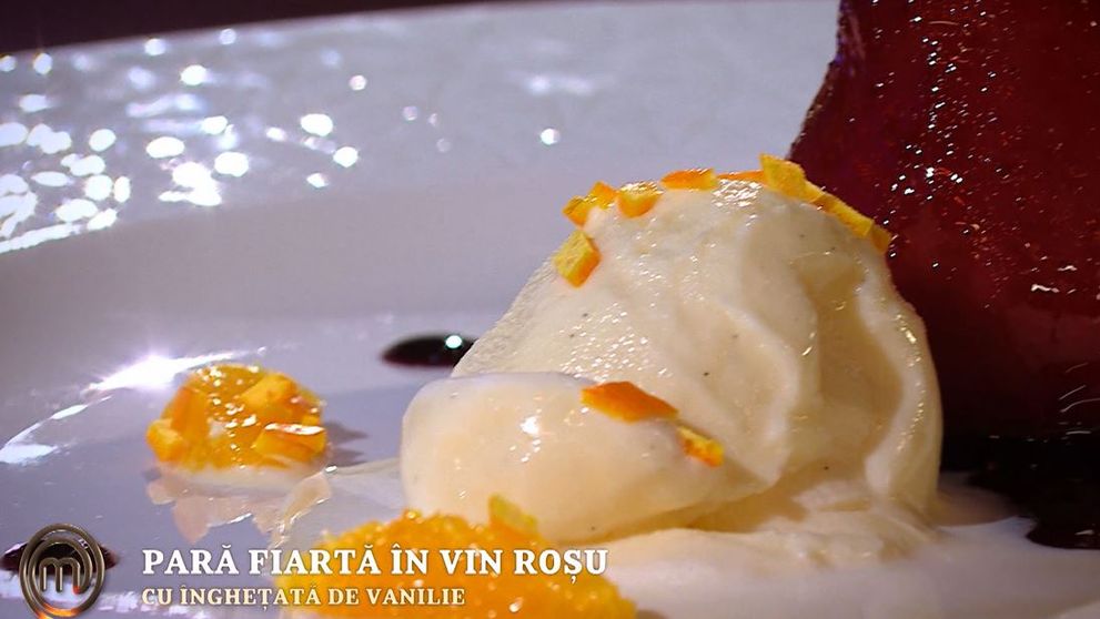 Masterchef 2024, 30 septembrie. Victor Marțolea - Pară fiartă în vin roșu cu înghețată de vanilie