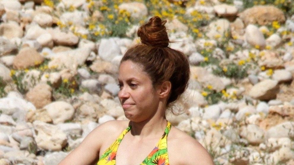 Shakira, de nerecunoscut la plajă. Ipostazele nemăgulitoare în care au surprins-o paparazzii