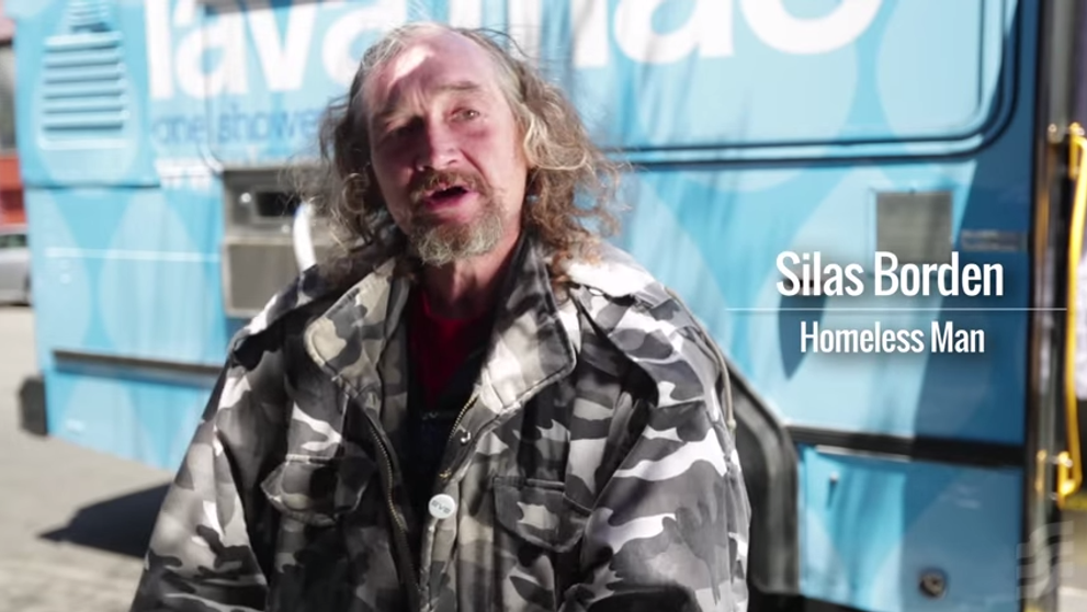 Au un singur autobuz in oras, iar cand il vad incep sa planga. Ce se intampla cu locuitorii acestei comunitati