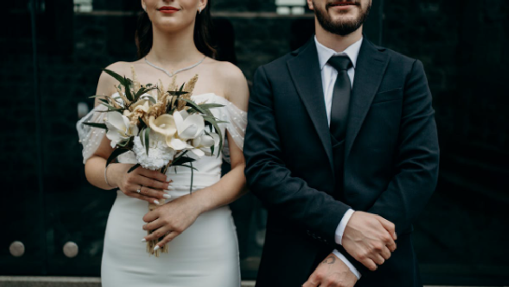 (P) Florile interzise la nuntă: Ce să NU duci niciodată și cu ce le înlocuiești ca să nu strici feng shui-ul iubirii?