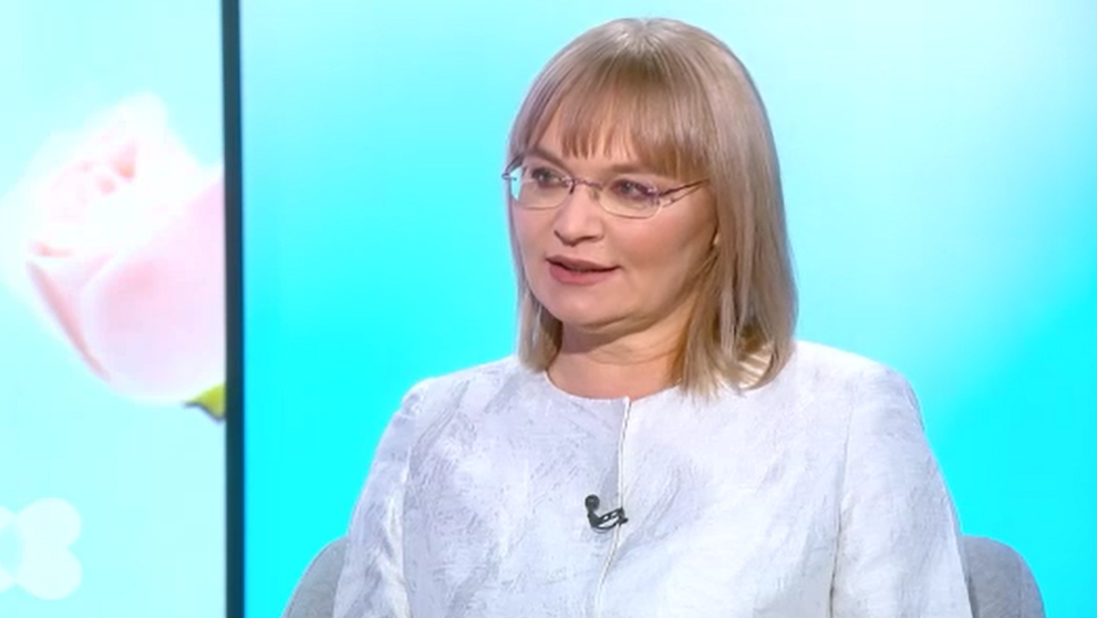 Dr. Diana Plăcintescu, medic primar dermatolog - Cum se îngrijește pielea în peri și post menopauză