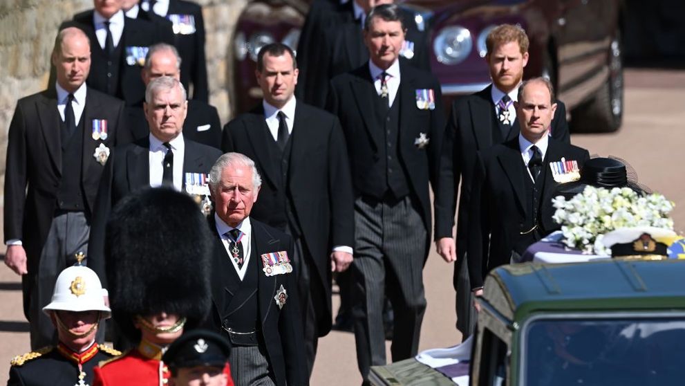 Primele imagini cu prințul William și fratele său, Harry, de la funeraliile bunicului lor