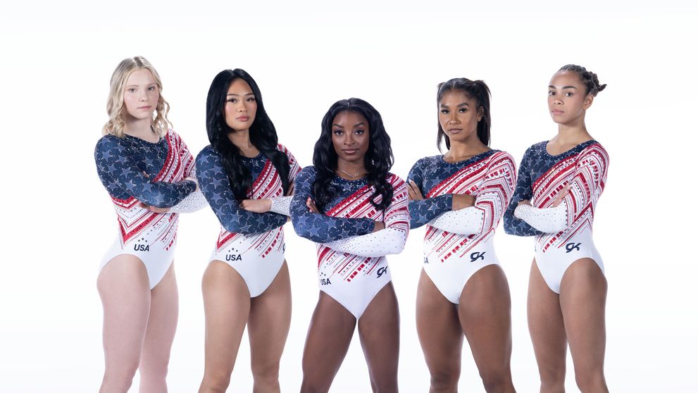 Echipa de gimnastică a SUA, cele mai scumpe costume din istorie! Fiecare sportivă concurează cu 10.000 de cristale Swarovski aplicate