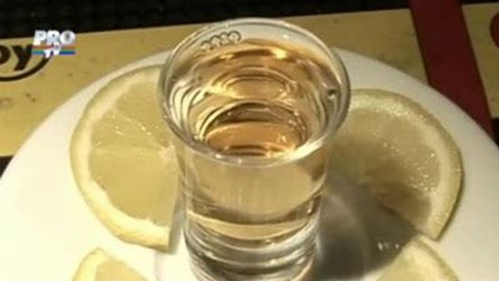 Nu consumati bauturi alcoolice in timp ce va tratati de raceala!