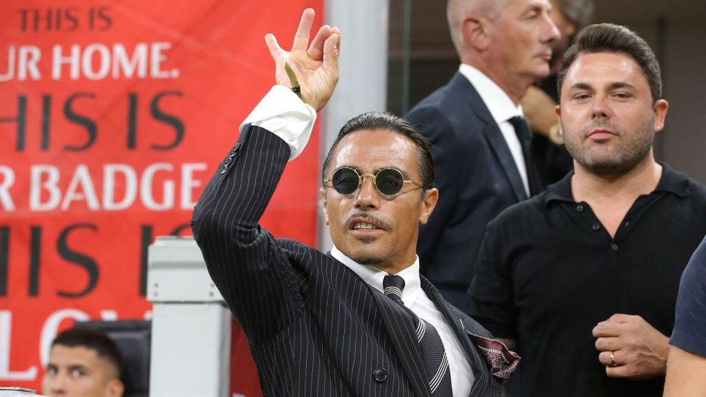 Salt Bae și-a trimis angajații să gătească pentru familiile rămase pe drumuri după cutremurele din Turcia