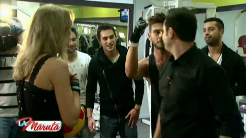 Dorian Popa si Vlad Gherman, surprinsi in compania uneia dintre cele mai sexy blonde din showbiz