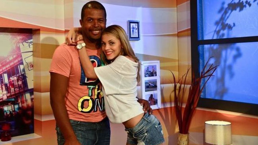 Andreea Ibacka s-a lasat machiata de Cabral. Cum arata vedeta dupa ce a trecut prin mana sotului ei - VIDEO
