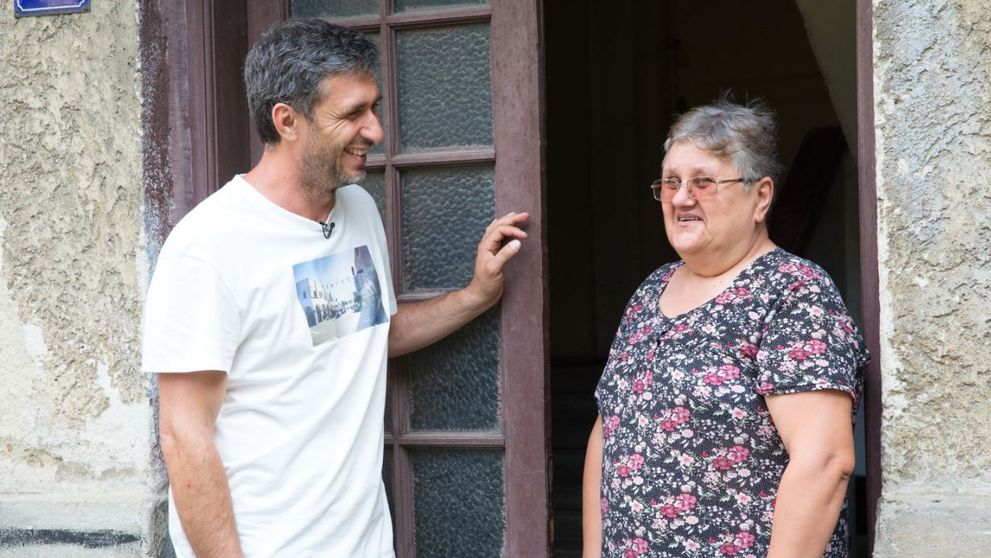 Povestea bunicii care a început să construiască singură o casă i-a impresionat pe telespectatori