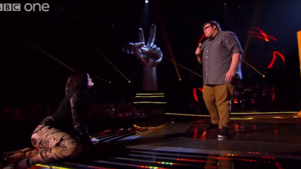 El a facut-o pe Jessie J sa se intinda pe scena pentru el, la 