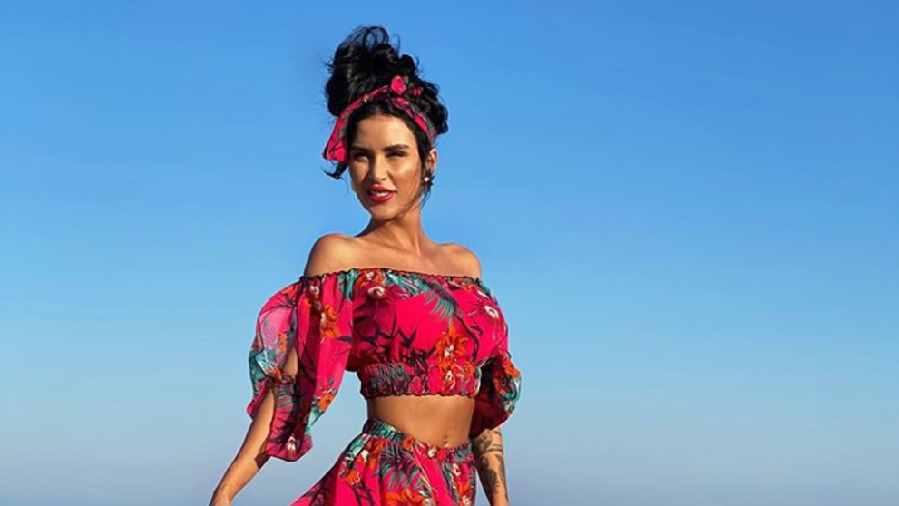 Imaginile pentru care Daniela Crudu a primit mii de like-uri. Vedeta a purtat un costum de baie extrem de sexy