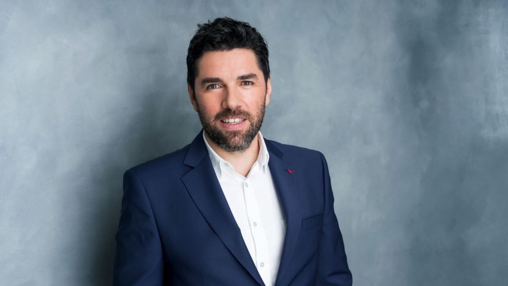 De Paște, Alex Dima ne arată preoți din spatele blocurilor. ”Duhovnici printre betoane”, la România, te iubesc!