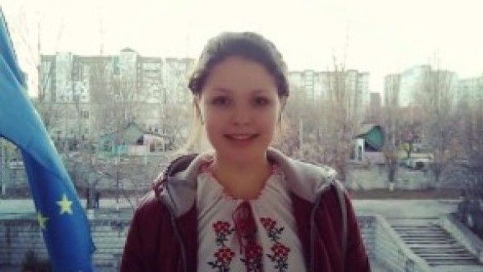La 15 ani, Adriana sufera de leucemie, iar parintii nu isi permit sa ii plateasca tratamentul. Cum o putem ajuta