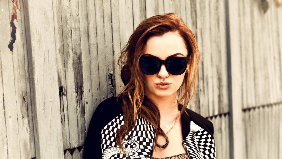 Alexandra Stan isi promoveaza noua melodie asa cum le place domnilor: intr-un body mulat care a lasat imaginatia fara limite