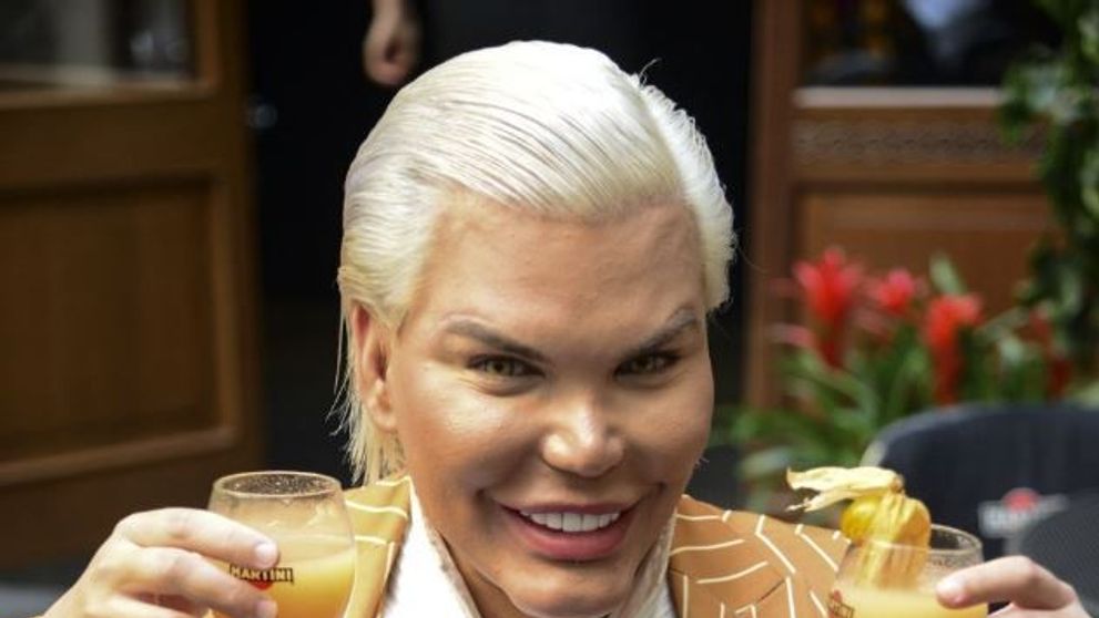 Trioul de senzatie care a facut spectacol pe strazile din Los Angeles. Alaturi de cine a fost surprins Rodrigo Alves