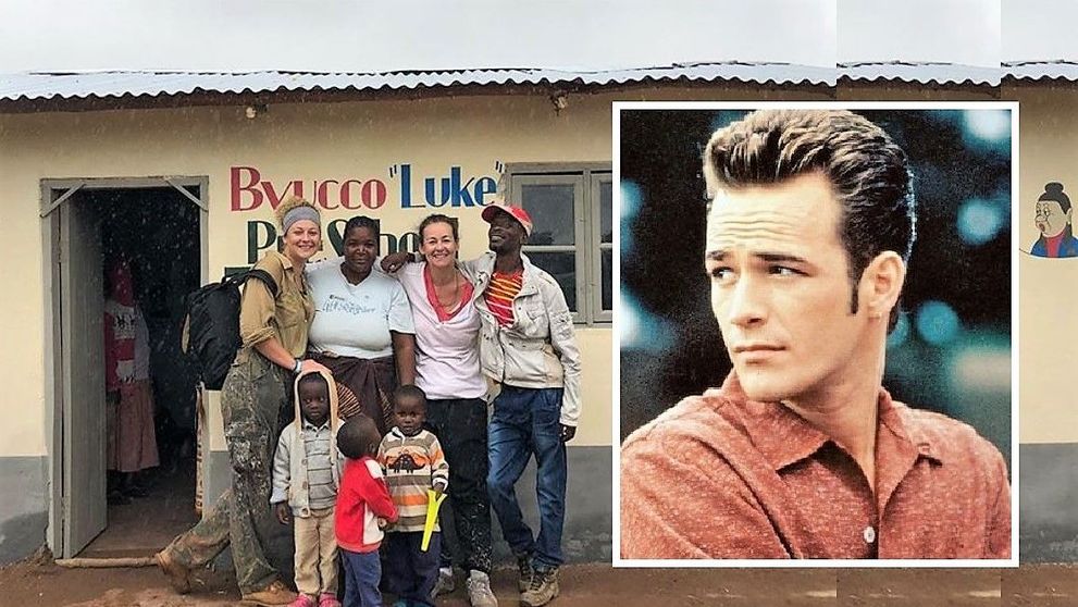 O școală din Africa, ridicată din donații, a primit numele actorului Luke Perry