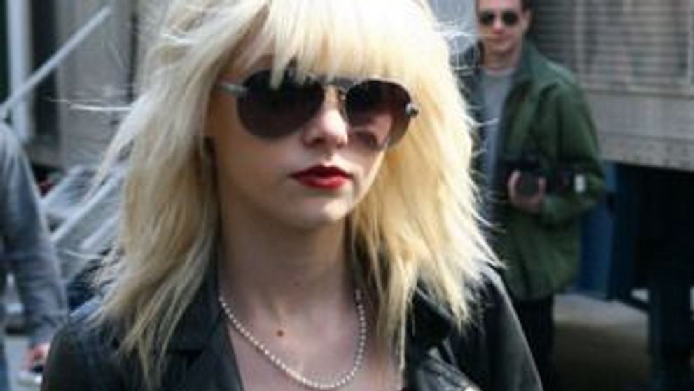 Taylor Momsen: “Sunt mandra ca sunt bisexuala!”