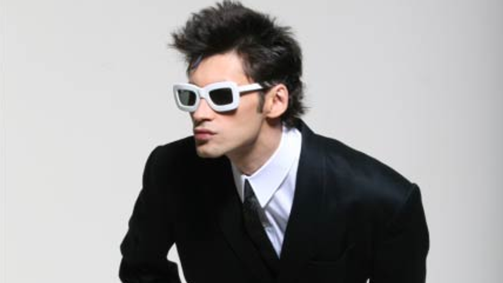 Dan Balan revine cu o noua piesa si un look mult mai cuminte. Cum suna ultimul single al celui mai cunoscut artist moldovean