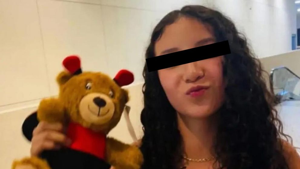 O fată de 14 ani a murit după ce și-a făcut implant mamar și lifting de fese! Mama copilei, complice în moartea fiicei sale. Ce a putut să spună când a fost întrebată despre cauza decesului