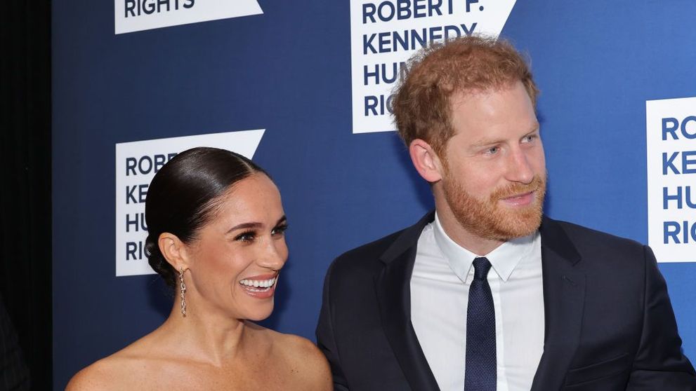 Harry și Meghan au dat lovitura la Hollywood! Ducii de Sussex vor produce un film, după ce au cumpărat drepturile unui roman