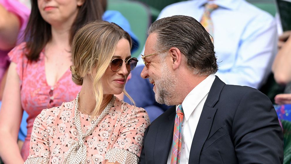Ea e motivul pentru care Russell Crowe e într-o formă de zile mari la 61 de ani! Starul din „Gladiatorul” a dat jos peste 23 de kilograme