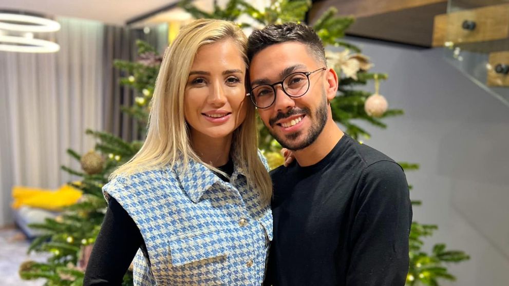 Claudia Puican a apărut cu bebelușul în brațe, la scurt timp după naștere. Artista a anunțat venirea pe lume a noului membru, cu zâmbetul pe buze: „Micuța prințesă”