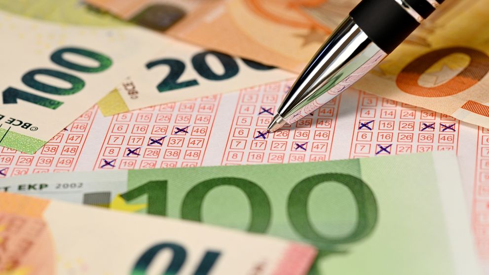 Incredibil! Un bărbat a câștigat la loto 700.000 de euro, la scurt timp după ce a încetat din viață! Ce s-a întâmplat cu premiul