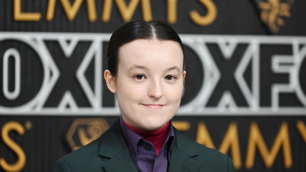 O știm de când era mică, în rolul neînfricatei Lyanna Mormont din Game of Thrones. Acum, la 21 de ani, Bella Ramsey are o relație cu femeie superbă