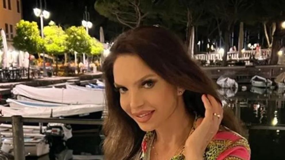 Cristina Spătar, super sexy în costum de baie. În ce locație de vis s-a fotografiat vedeta