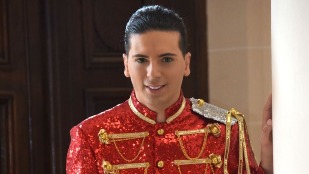 Cine este românul RADHU și cum au ajuns producătorii lui Luis Fonsi și ai Gloriei Estefan să lucreze cu el