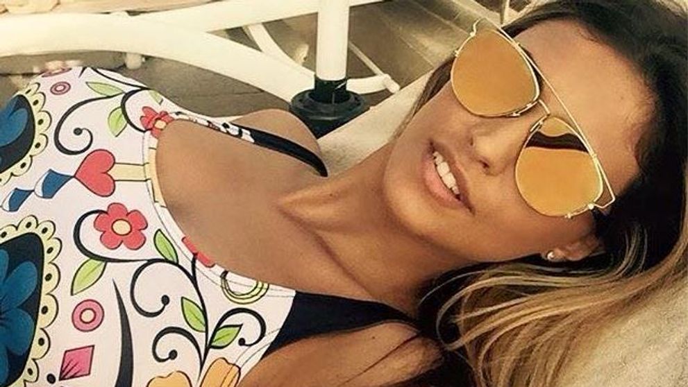Antonia s-a fotografiat in intimitatea dormitorului. Ipostaza in care a aparut, o reala surpriza pentru fani