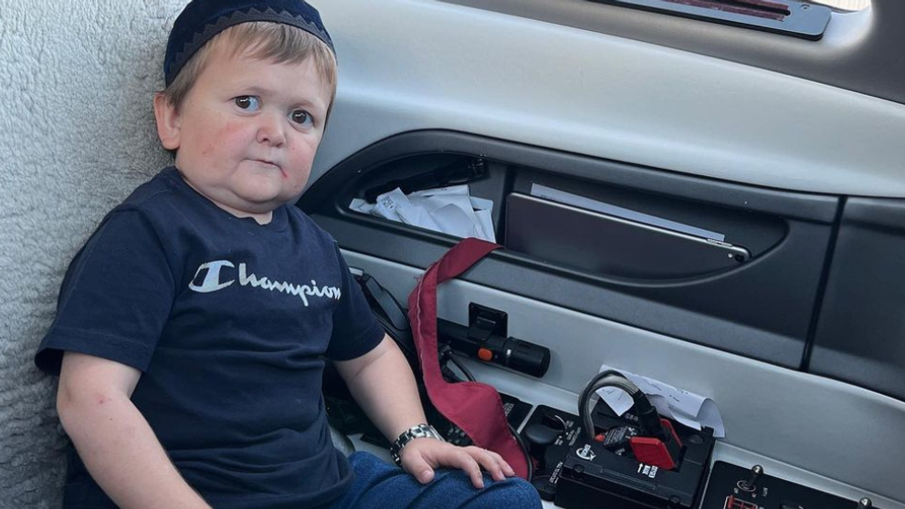 Hasbulla Magomedov, cel mai popular pitic de pe TikTok, explică de ce nu iese cu femei
