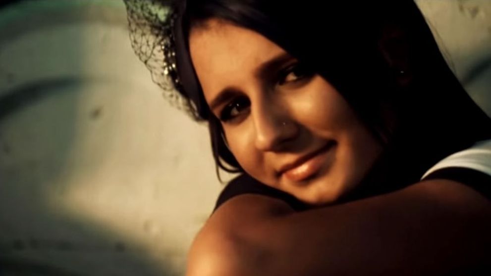 O mai stii pe Rucsy de la Blaxy Girls? Si-a schimbat look-ul, dar vocea i-a ramas la fel. Cum i-a impresionat pe antrenorii de la Vocea
