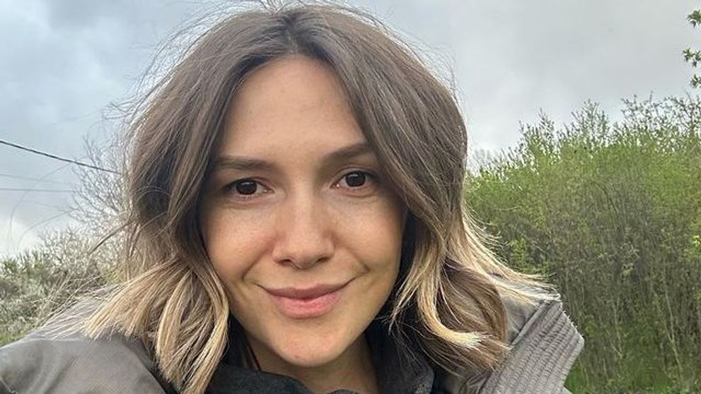 Adela Popescu, look sută la sută natural: “Am un sentiment că este însărcinată”. Ce a răspuns vedeta